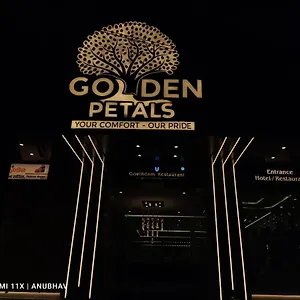 3* Hotel Golden Petals