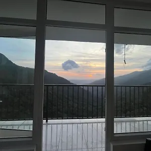https://eagleheights.kerala-hotels.net