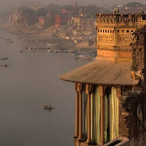 5* Hotel Brijrama Palace, - By The Ganges